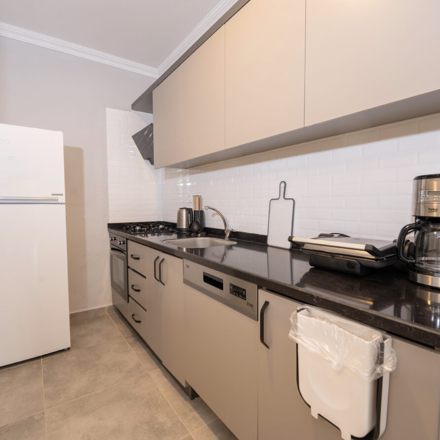 Affordable holiday suite near Lara Beach